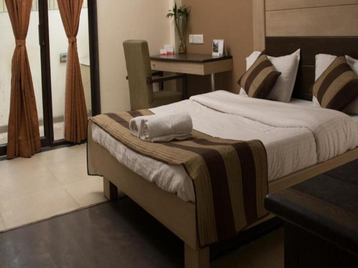 Hotel Pacific Inn Huda City Centre Gurgaon Exterior photo